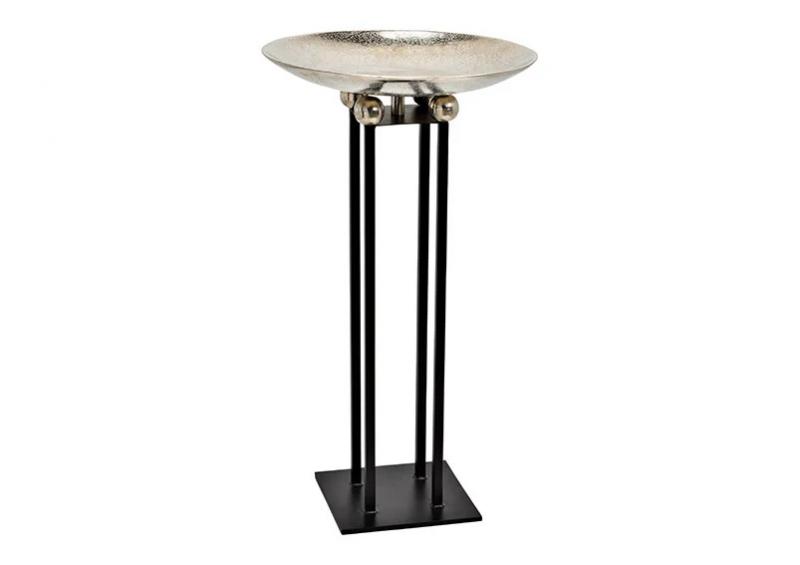 Pidestall med skl laget av metall slv sort (B/H/D) 41x74x41cm , hemmetshjarta.no