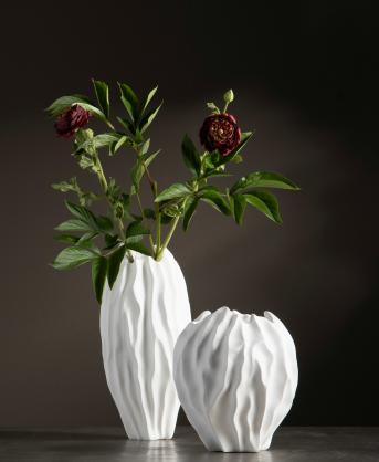 A Lot Dekoration - Vase Blge Hvit Poly 19x39,5cm , hemmetshjarta.no