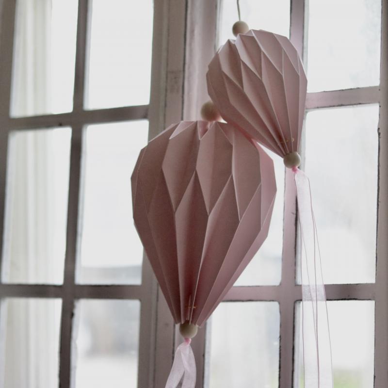 Papirballong med tyremser 85 cm - lyserosa , hemmetshjarta.no